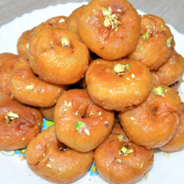 Balushahi | Badusha | badusha sweet | balu shahi | Makhan Bada | badusa | Ghee Badusha bihar famous sweet (1 Kg)