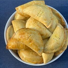 Todaysfresh Gujiya | karanji | chandrakala sweet | gujiya sweets | Kova Puri | ghee pedakiya online from bihar (1kg)